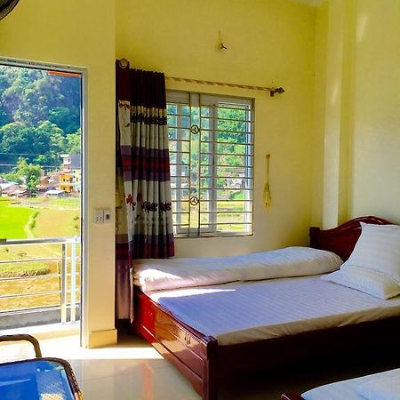 Huyen Tram Guesthouse Донг Ван Екстериор снимка